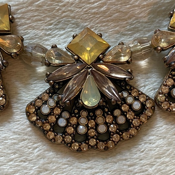 Stella & Ruby Vintage Yellow and Brown Fan Statement Necklace - Picture 3 of 5